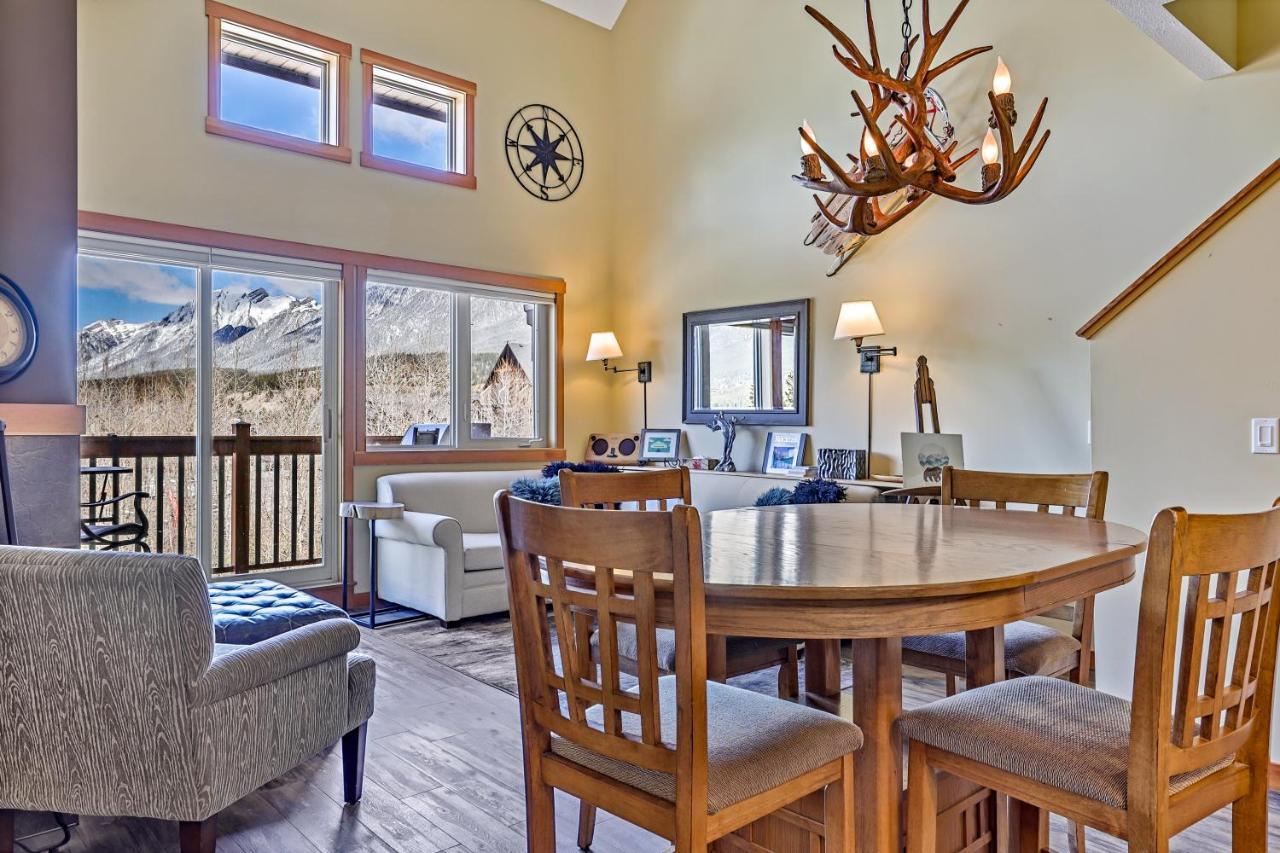 Spectacular Mountain View Corner Unit Pool Hot Tub Park Pass Apartment Canmore Bagian luar foto